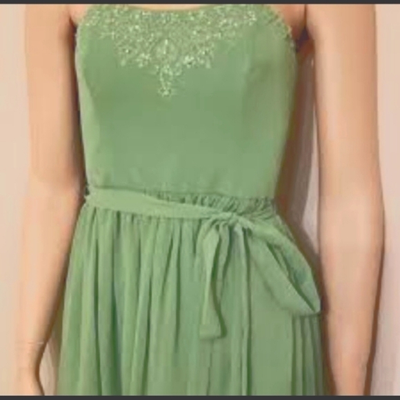 Strapless Green Dress From David's Bridal Size 8 Bead Decoraion On Top Portion - Picture 1 of 5